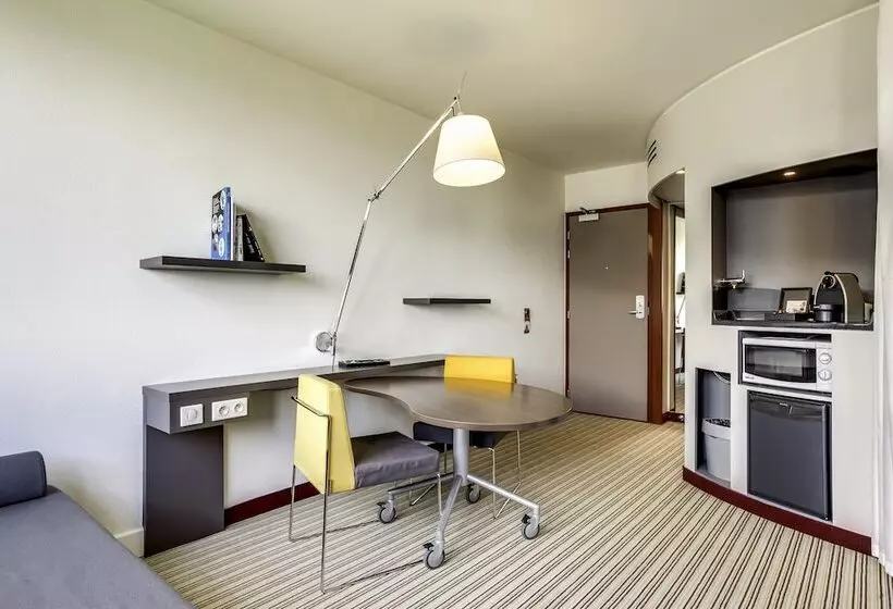 سوییت سوپریور, Novotel Suites Paris Stade De France