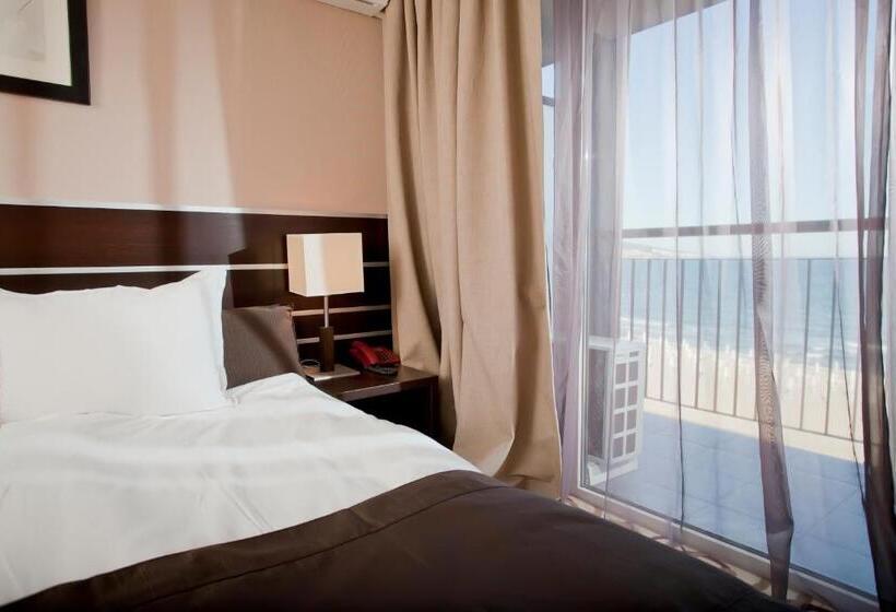 Номер Basic, Platinum Hotel & Casino