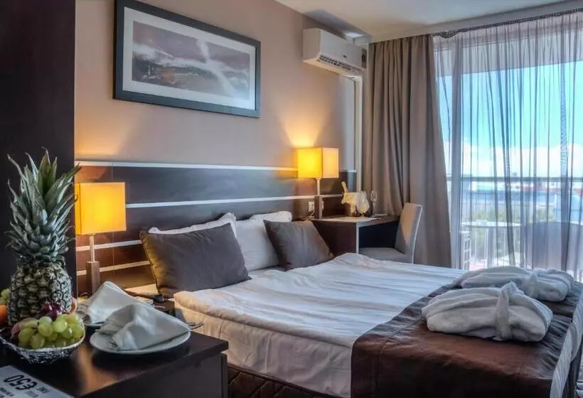 Номер Basic, Platinum Hotel & Casino