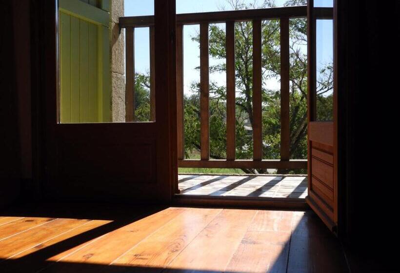 Люкс с Балконом, Chambre D'hôtes Les 3 Cochons D'olt