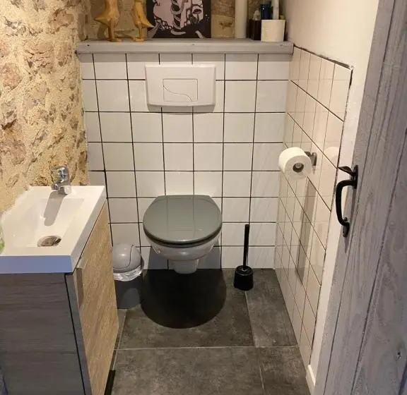 ガーデンビューファミリールーム, Chambre D'hôtes Les 3 Cochons D'olt