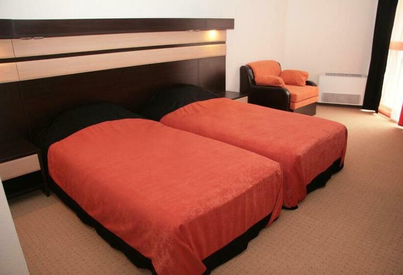 غرفة قياسية سرير كينج, Byalo More