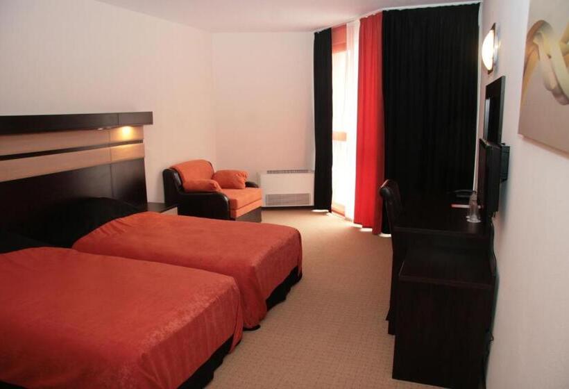 غرفة قياسية سرير كينج, Byalo More