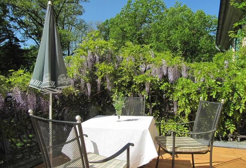 テラス付スイート, Fledermausschloss