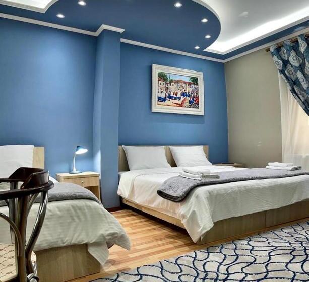 חדר סטנדרט לשלושה, Vila A