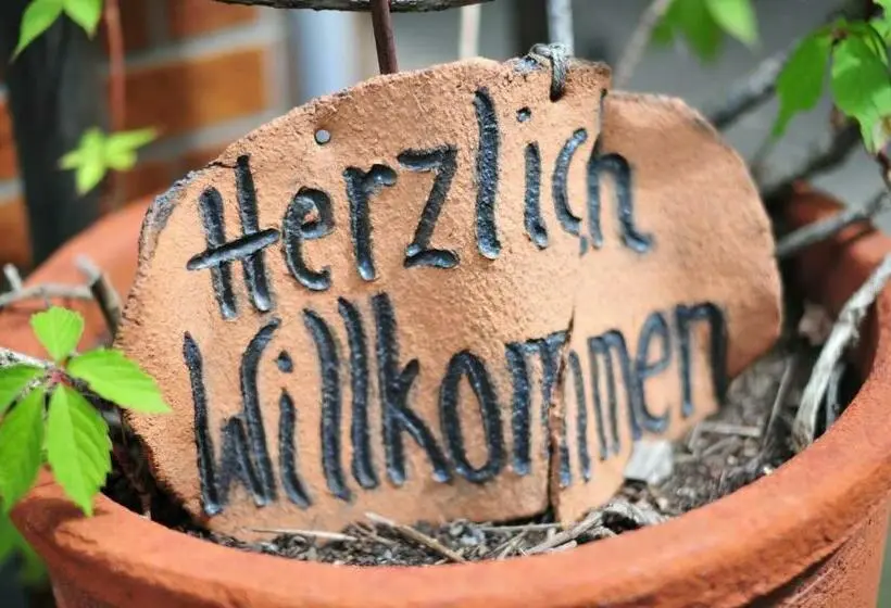 １階の１ベッドルームアパートメント, Pension / Ferienwohnungen Scheid