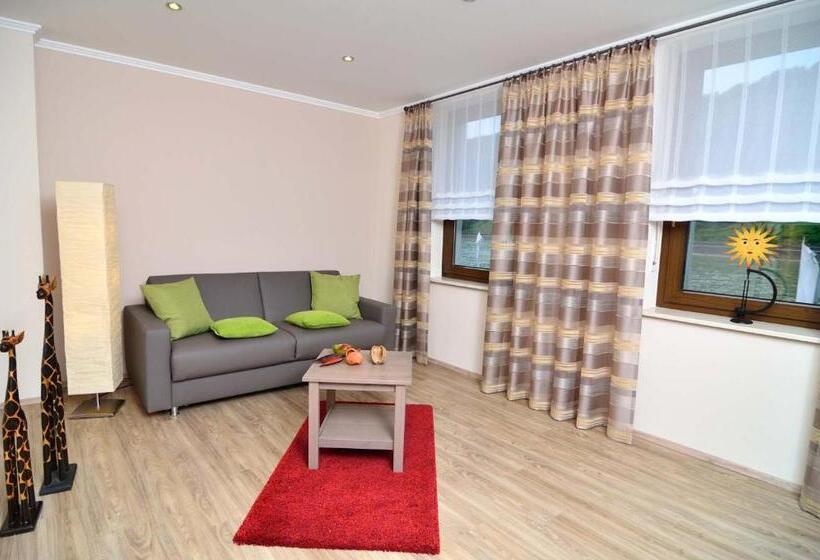 Апартаменты Комфорт 1 Спальня, Pension / Ferienwohnungen Scheid