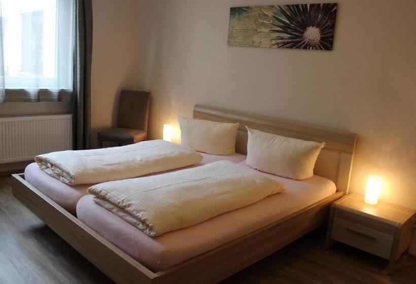 חדר קומפורט, Pension / Ferienwohnungen Scheid