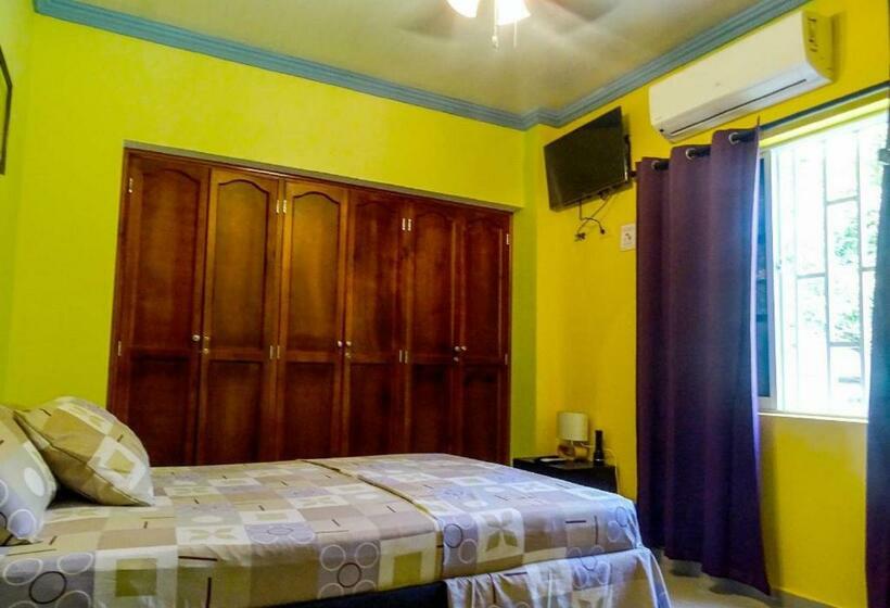 اتاق استاندارد, Posada Faych House