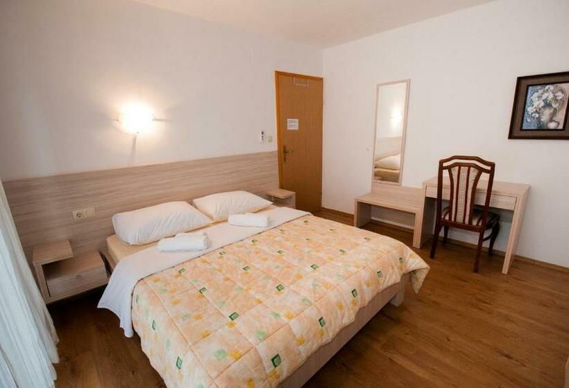 اتاق استاندارد, Rooms Kenedy