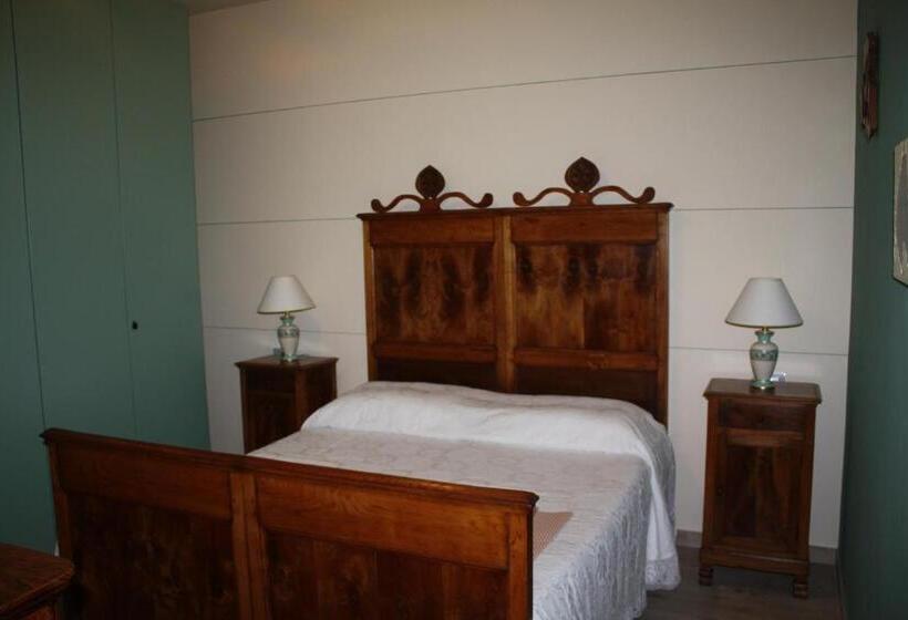 Standard room with outdoor bath, Il Giardino Degli Elfi