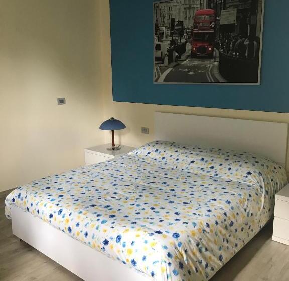 Стандартный внешний трехместный номер с ванной комнатой, Il Giardino Degli Elfi