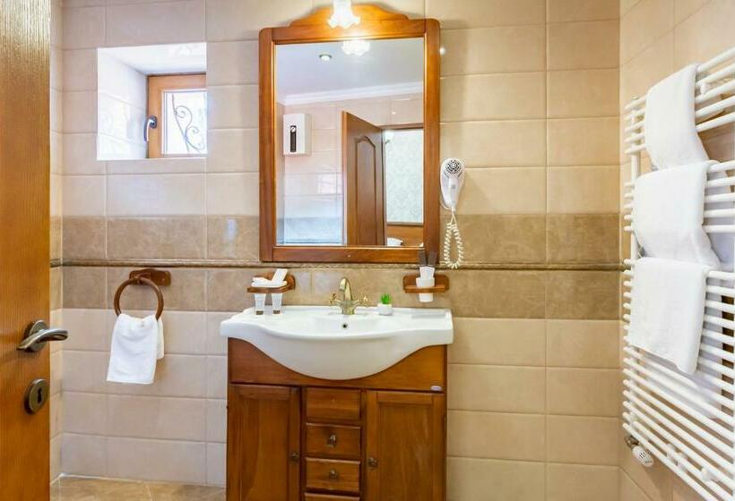 高级大房间, Bulevard Sighisoara