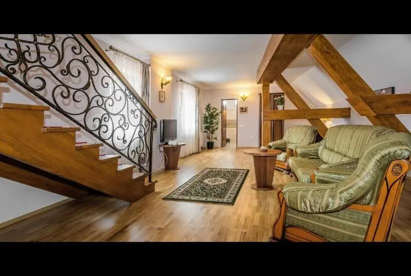 سوییت دوبلکس, Bulevard Sighisoara