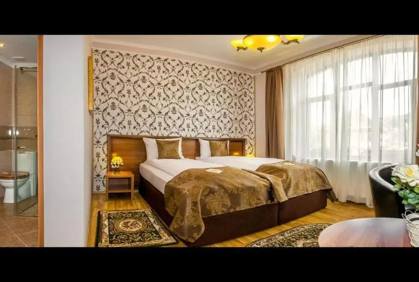 اتاق استاندارد با چشم‌انداز شهر, Bulevard Sighisoara