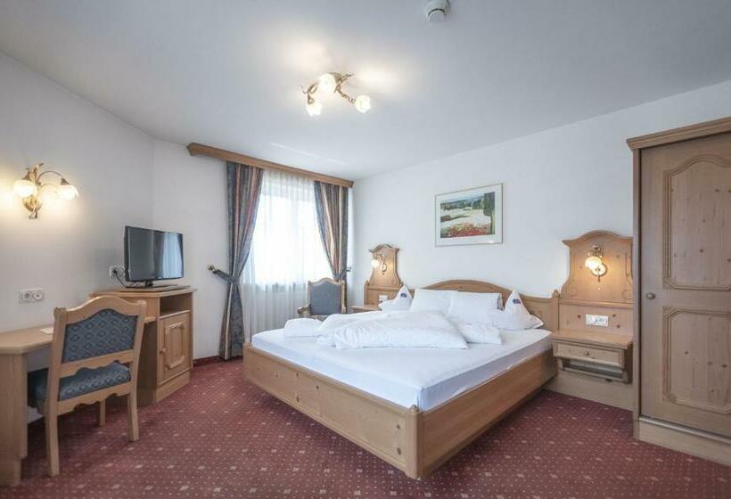 Трехместный Номер Комфорт, Garni Schneider