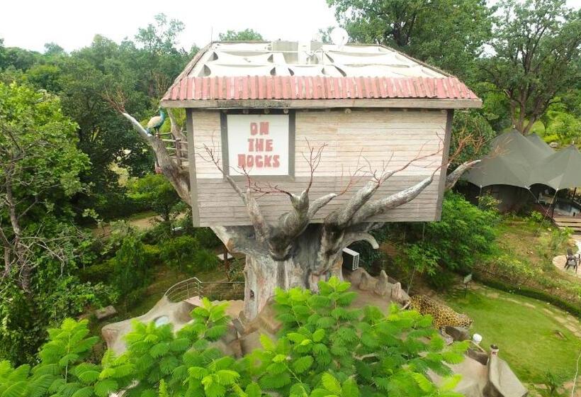 Дом 1 Спальня, Tathastu Pench