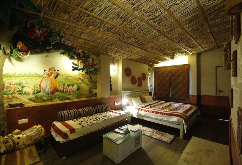 Дом 1 Спальня, Tathastu Pench