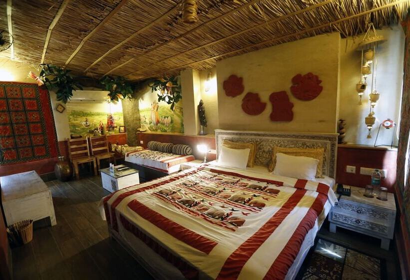 Дом 1 Спальня, Tathastu Pench
