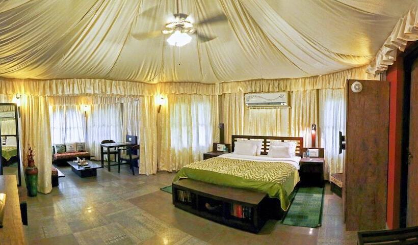 Deluxe Tent, Tathastu Pench