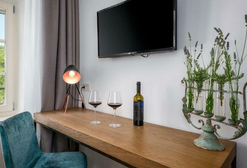 スタンダードルーム, Relais And Wine San Tommaso