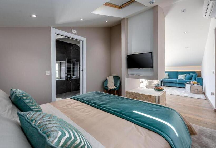 带阳台的豪华间, Relais And Wine San Tommaso