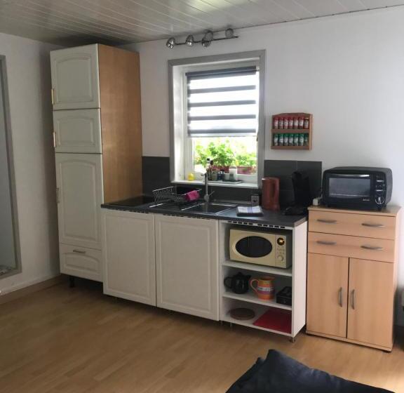 חדר משפחתי נוף לגינה, Chambre D Hotes  Coquelicot