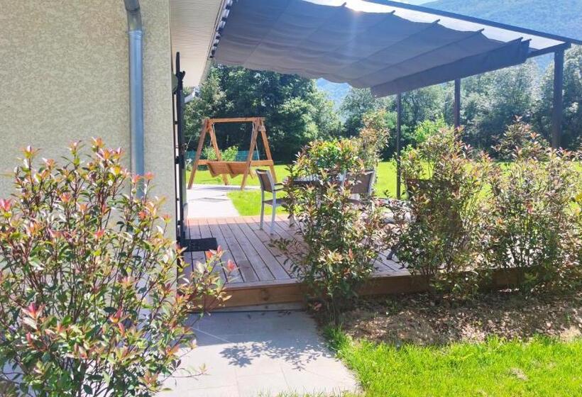 غرفة قياسية, La Vallée Des Noyers