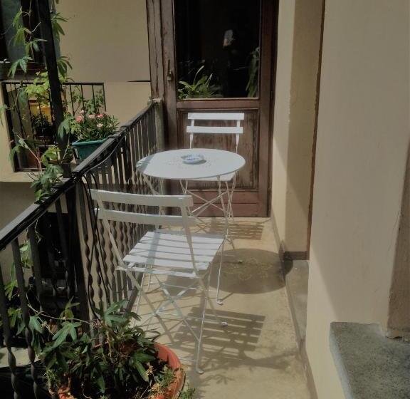 غرفة قياسية مزوَّدة بشُرفة, B&b Mamma Mia