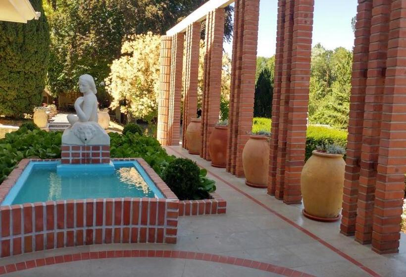 غرفة قياسية, La Closerie