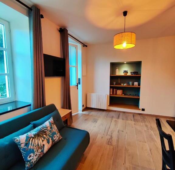 إستوديو قياسى مطلّ علي الحديقة, La Closerie