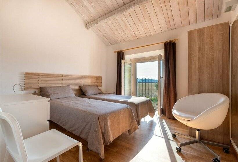 Номер Стандарт Вид на Озеро, Agriturismo Masseria Cannella