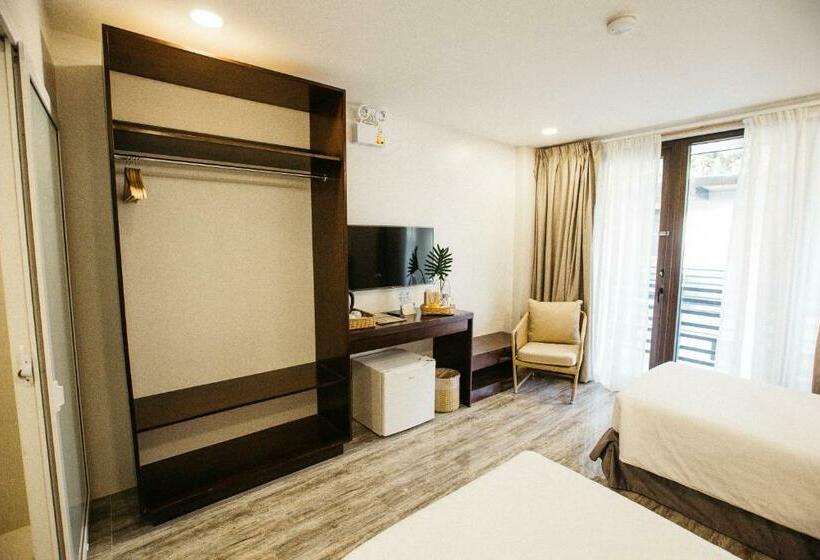 اتاق سوپریور, Holiday Suites Port Barton