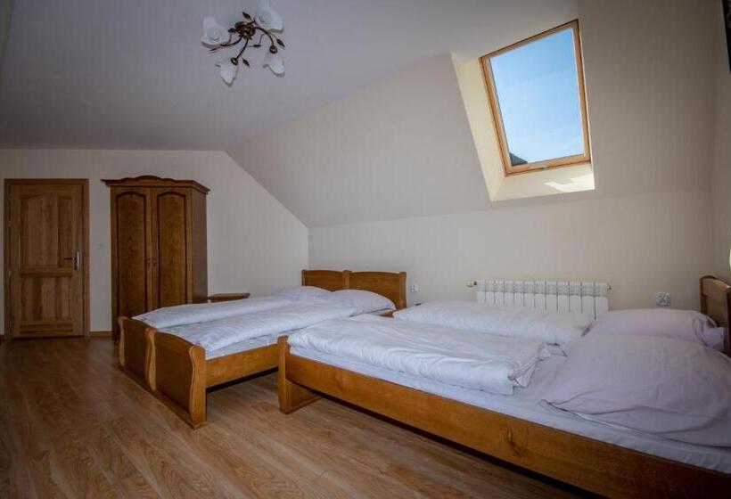 バルコニー付スタンダード４ベッドルーム, Podhalanski Dworek Z Jacuzzi