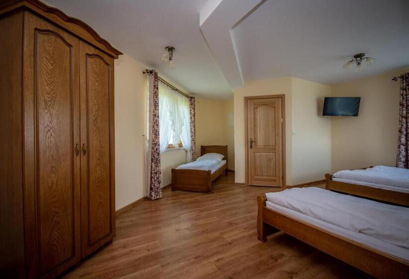 バルコニー付スタンダード４ベッドルーム, Podhalanski Dworek Z Jacuzzi