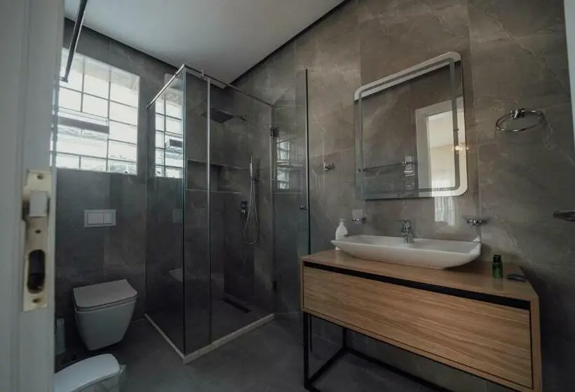 اتاق استاندارد با تخت بزرگ, Guesthouse Sara & Esi