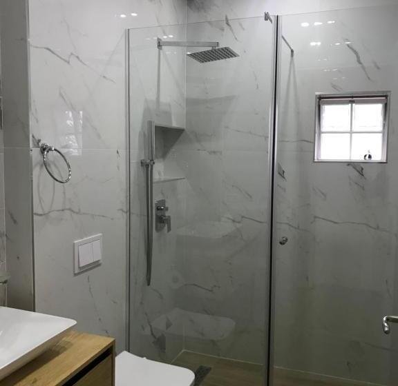 חדר סטנדרט עם מיטת קינג, Guesthouse Sara & Esi