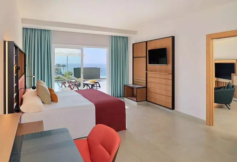 سوییت با چشمانداز دریا, Adrián Hoteles Roca Nivaria