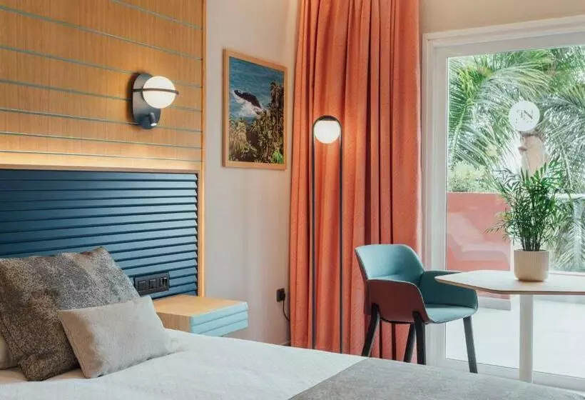 اتاق استاندارد, Adrián Hoteles Roca Nivaria