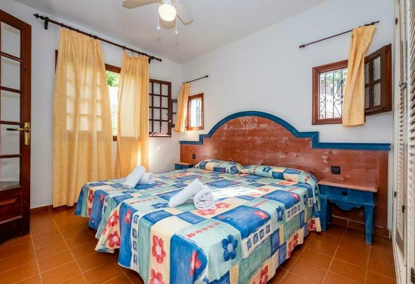 带2个卧室的公寓, Apartamentos Son Bou Gardens By Menorcarentals