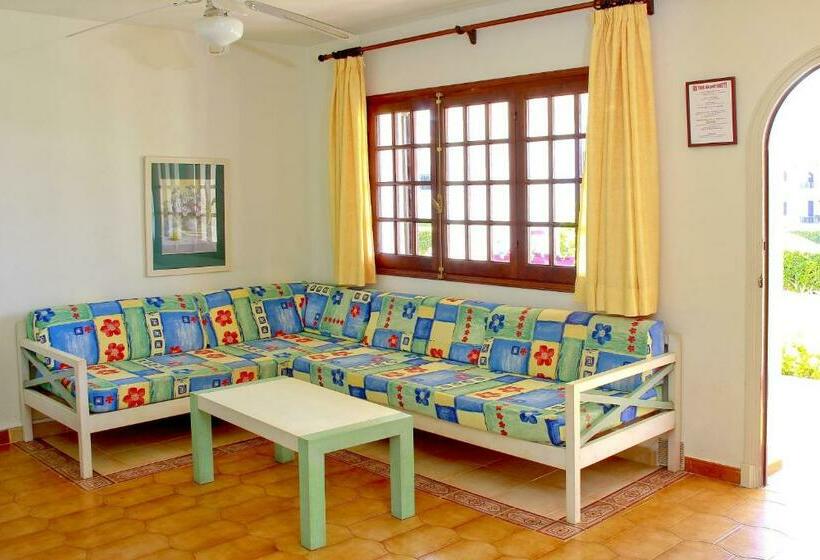 带2个卧室的公寓, Apartamentos Son Bou Gardens By Menorcarentals