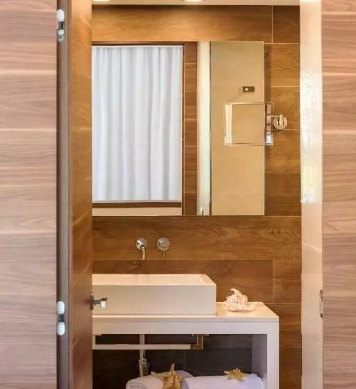 デラックスジュニアスイート, Bahia Suites Camp De Mar