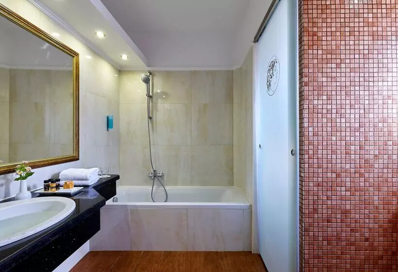 سوئیت پریمیوم 2 خوابه, Alexander Beach Hotel & Village Resort