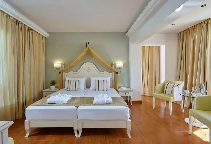 سوئیت پریمیوم 2 خوابه, Alexander Beach Hotel & Village Resort