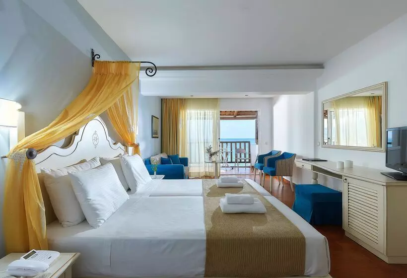سوئیت پریمیوم 2 خوابه, Alexander Beach Hotel & Village Resort