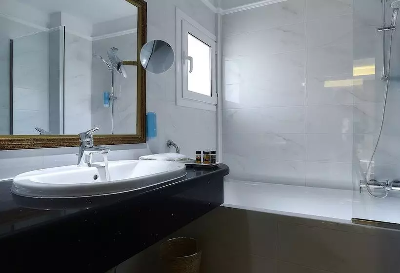 سوئیت پریمیوم 2 خوابه, Alexander Beach Hotel & Village Resort