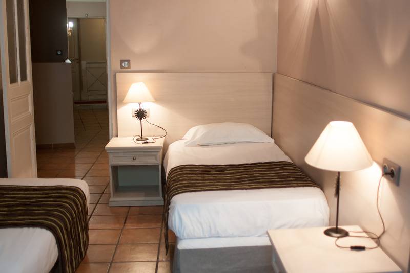 Семейный Номер, Artea Aix Centre