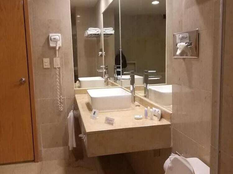 スタンダードルーム, El Diplomatico