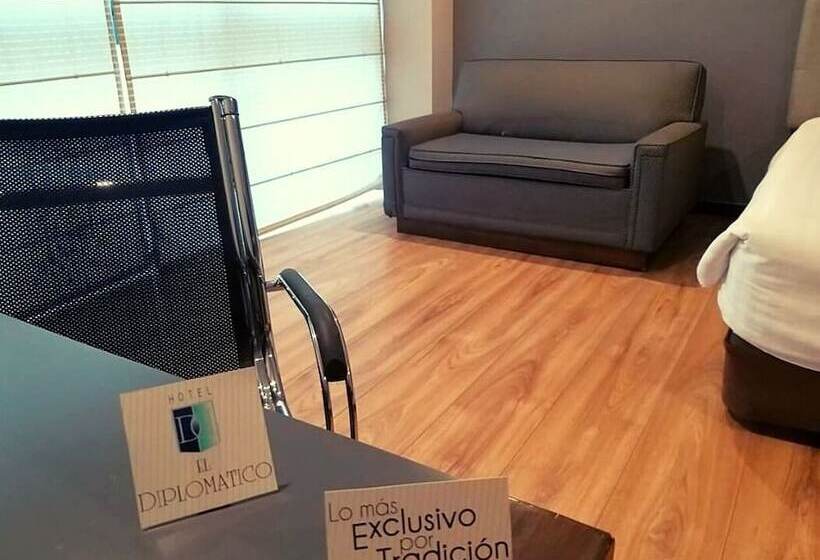スタンダードルーム, El Diplomatico