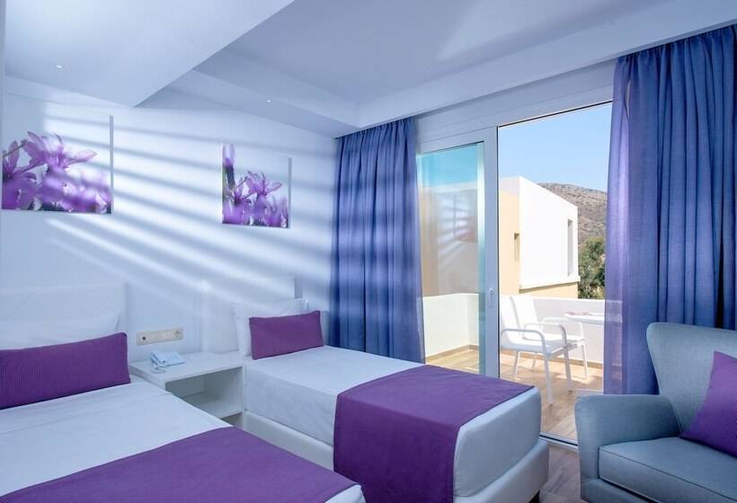 غرفة سوبيريور عائلية, Fodele Beach Water Park Resort